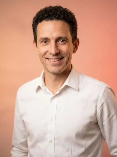 KI Mitarbeiterfoto Beispiel – professionelles Porträt 20